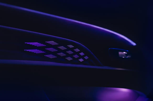 Bentley Bentayga LWB likely to be unveiled on May 10